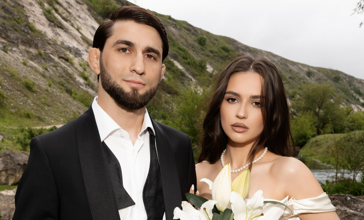 Este sau nu însărcinată soția lui Magnat? Crina Dulgheru a spus lucrurilor pe nume: „N-am dovedit să pun bine inelul pe deget că deja...” - VIDEO Este sau nu însărcinată soția lui Magnat? Crina Dulgheru a spus lucrurilor pe nume: „N-am dovedit să pun bine inelul pe deget că deja...” - VIDEO