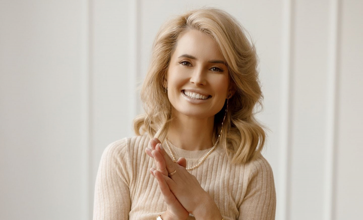 Cum construim o relaţie sănătoasă cu banii, dar şi cum îi învăţăm pe copii despre educaţia financiară. Business consultantul Alina Andriuță știe răspunsul - VIDEO Cum construim o relaţie sănătoasă cu banii, dar şi cum îi învăţăm pe copii despre educaţia financiară. Business consultantul Alina Andriuță știe răspunsul - VIDEO