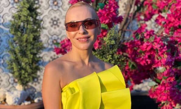 FASHION FRIDAY cu Xenia Bugneac: Top 5 rochii de vară 2025 FASHION FRIDAY cu Xenia Bugneac: Top 5 rochii de vară 2025