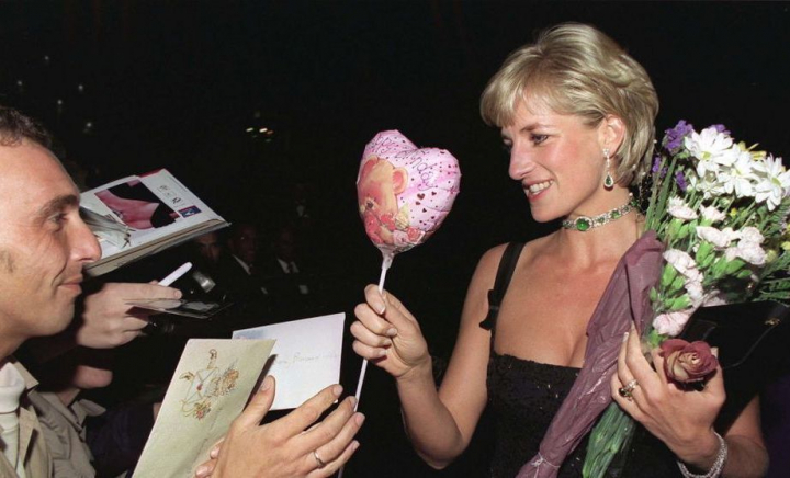 Cum și-a petrecut Prințesa Diana ultima zi de naștere. „Prințesa inimilor” ar fi împlinit azi 64 de ani Cum și-a petrecut Prințesa Diana ultima zi de naștere. „Prințesa inimilor” ar fi împlinit azi 64 de ani