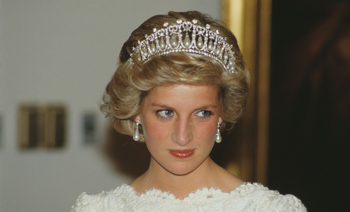 Cum ar fi arătat Prințesa Diana, dacă ajungea să împlinească azi 64 de ani - FOTO Cum ar fi arătat Prințesa Diana, dacă ajungea să împlinească azi 64 de ani - FOTO