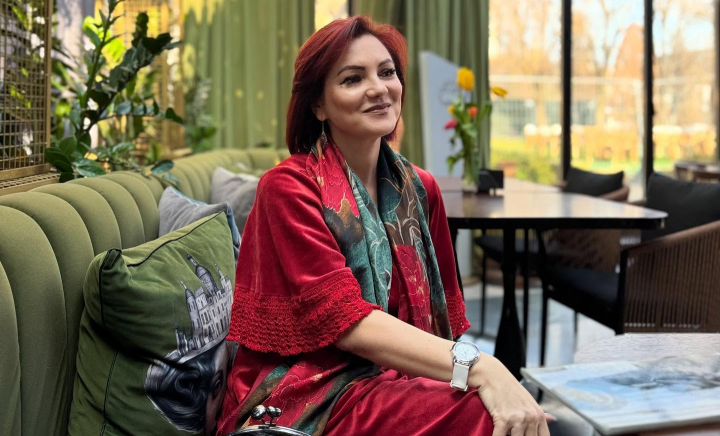 Mama Vladei Boțan sare în apărarea fiicei sale după valul de hate primit în online: „Criticile dure și etichetările publice nu ajută pe nimeni” - FOTO Mama Vladei Boțan sare în apărarea fiicei sale după valul de hate primit în online: „Criticile dure și etichetările publice nu ajută pe nimeni” - FOTO