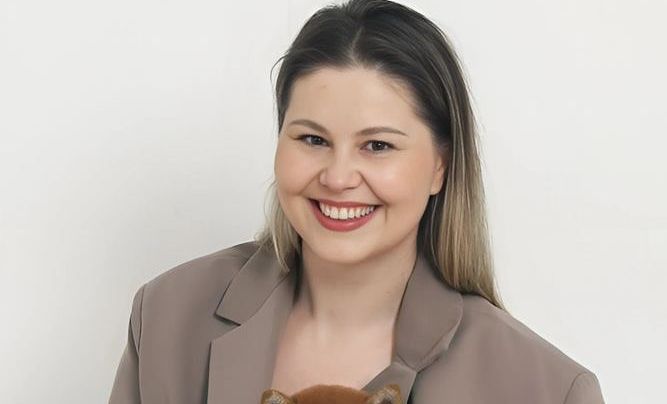 Autocritica te poate epuiza mai mult decât activitatea zilnică! Cum să oprești acest fenomen îți explică psihologul Axenia Bot - VIDEO Autocritica te poate epuiza mai mult decât activitatea zilnică! Cum să oprești acest fenomen îți explică psihologul Axenia Bot - VIDEO