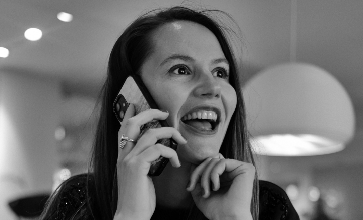 Record mondial pentru egalitate! Moldoveanca Dana Muntean, alături de 195 de femei din întreaga lume, a lansat o piesă ce a intrat în Cartea Recordurilor Guinness - VIDEO