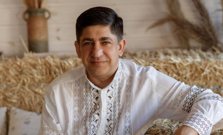 Petrecere cu fast pentru Corneliu Botgros! Muzică, emoții de nedescris și invitați speciali - FOTO/VIDEO Petrecere cu fast pentru Corneliu Botgros! Muzică, emoții de nedescris și invitați speciali - FOTO/VIDEO