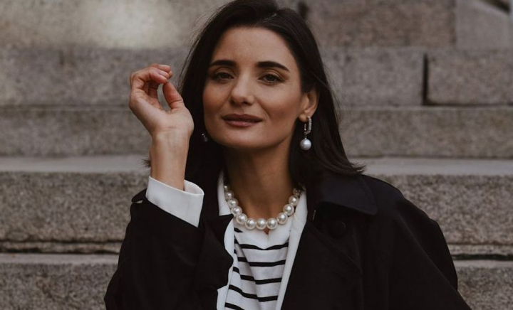 Cum îi insufli încredere unei preadolescente și cum abordezi delicat subiectul greutății? Sfaturi de la Lilu Ojovan - VIDEO Cum îi insufli încredere unei preadolescente și cum abordezi delicat subiectul greutății? Sfaturi de la Lilu Ojovan - VIDEO