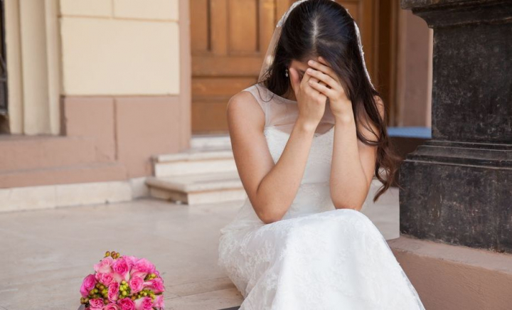 O mireasă și-a lăsat mama să se ocupe de tort, dar ce a urmat i-a șocat pe internauți: „Am văzut sute de eșecuri culinare, dar niciunul nu m-a pregătit pentru acesta” - FOTO O mireasă și-a lăsat mama să se ocupe de tort, dar ce a urmat i-a șocat pe internauți: „Am văzut sute de eșecuri culinare, dar niciunul nu m-a pregătit pentru acesta” - FOTO