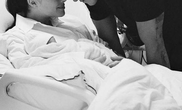 Au devenit părinți. Imagini emoționante din sala de nașteri cu unul dintre cele mai frumoase cupluri din showbiz - FOTO Au devenit părinți. Imagini emoționante din sala de nașteri cu unul dintre cele mai frumoase cupluri din showbiz - FOTO