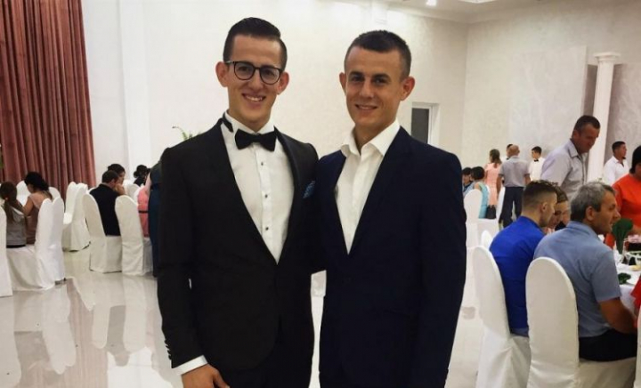 TOP Perfect! Iată vedetele din showbiz-ul nostru care au frați gemeni - FOTO TOP Perfect! Iată vedetele din showbiz-ul nostru care au frați gemeni - FOTO