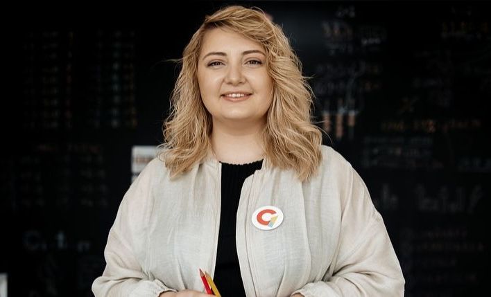 Deși avea succes pe plan profesional, fiind o antreprenoare de succes, în viața personală lucrurile stăteau diferit. Dana Golban - despre greutăți, divorț și conștientizări - VIDEO Deși avea succes pe plan profesional, fiind o antreprenoare de succes, în viața personală lucrurile stăteau diferit. Dana Golban - despre greutăți, divorț și conștientizări - VIDEO