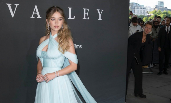 Sydney Sweeney va fi noua „Bond Girl”? Este considerată una dintre cele mai sexy actrițe de la Hollywood Sydney Sweeney va fi noua „Bond Girl”? Este considerată una dintre cele mai sexy actrițe de la Hollywood
