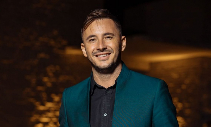 Emilian Crețu tună și fulgeră! Actorul este acuzat că cere aproape 3 mii de euro pentru moderarea unei nunți sau cumetrii - VIDEO Emilian Crețu tună și fulgeră! Actorul este acuzat că cere aproape 3 mii de euro pentru moderarea unei nunți sau cumetrii - VIDEO