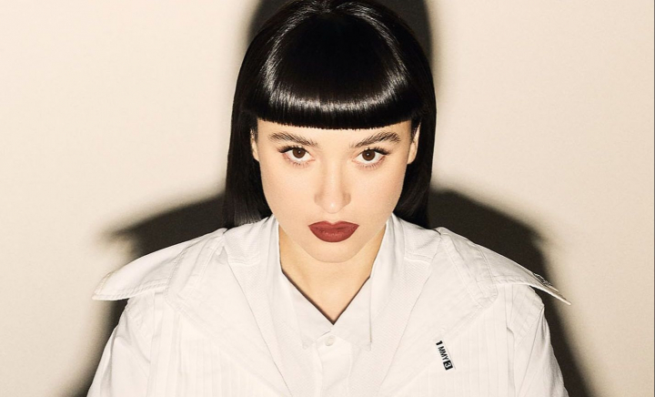 Îți mai amintești de Irina Rimes când era blondă și nu avea breton? Cum arăta interpreta atunci și ce a dezvăluit despre acea perioadă din viața ei - FOTO/VIDEO Îți mai amintești de Irina Rimes când era blondă și nu avea breton? Cum arăta interpreta atunci și ce a dezvăluit despre acea perioadă din viața ei - FOTO/VIDEO