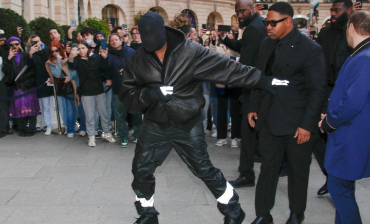 Kanye West, val de critici după concertul din Shanghai. Fanii au cerut banii înapoi pe bilete: „Cel mai prost show la care am fost vreodată!”
Kanye West, val de critici după concertul din Shanghai. Fanii au cerut banii înapoi pe bilete: „Cel mai prost show la care am fost vreodată!”