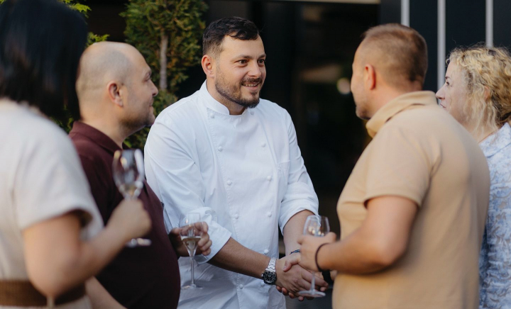 TOP-ul bucătarilor din Republica Moldova! Iată care sunt cei mai cunoscuți și talentați - FOTO TOP-ul bucătarilor din Republica Moldova! Iată care sunt cei mai cunoscuți și talentați - FOTO