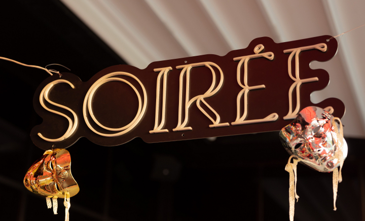 Soirée a revenit cu o petrecere cum nu s-a mai văzut în capitală! Showuri de lumini, dj renumiți de la noi și invitați speciali din Albania - VIDEO Soirée a revenit cu o petrecere cum nu s-a mai văzut în capitală! Showuri de lumini, dj renumiți de la noi și invitați speciali din Albania - VIDEO