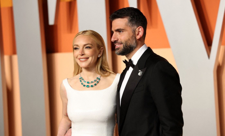 Lindsay Lohan, despre traumele din tinerețe, cauzate de paparazzi: „Înfricoșător. Mă rog să nu mai trăiască nimeni așa ceva" Lindsay Lohan, despre traumele din tinerețe, cauzate de paparazzi: „Înfricoșător. Mă rog să nu mai trăiască nimeni așa ceva"