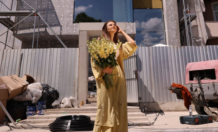 Curiozități despre locuința pe care o construiesc Dorin Galben și Violeta Scrișu! Antrenoarea de dicție a dat totul din casă: „Mulți au această grijă pentru noi, cum construim o casă „atât de mare” în opinia lor și cu zero spații pentru copii...” - VIDEO Curiozități despre locuința pe care o construiesc Dorin Galben și Violeta Scrișu! Antrenoarea de dicție a dat totul din casă: „Mulți au această grijă pentru noi, cum construim o casă „atât de mare” în opinia lor și cu zero spații pentru copii...” - VIDEO