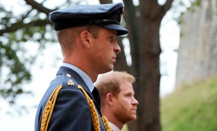 Prințul William, cerință controversată pentru a le demonstra tuturor că este mai presus decât Harry, fratele său. Războiul din familia regală continuă Prințul William, cerință controversată pentru a le demonstra tuturor că este mai presus decât Harry, fratele său. Războiul din familia regală continuă