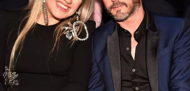 A murit fostul soț al unei celebre interprete! Bărbatul avea doar 48 de ani. Care a fost cauza decesului A murit fostul soț al unei celebre interprete! Bărbatul avea doar 48 de ani. Care a fost cauza decesului