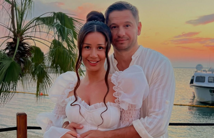 Reacții neașteptate! Cum au reacționat cei trei copii ai soților Kovalsky când au aflat că mama lor este însărcinată: „De ce ne mai trebuie încă unul?” - VIDEO
Reacții neașteptate! Cum au reacționat cei trei copii ai soților Kovalsky când au aflat că mama lor este însărcinată: „De ce ne mai trebuie încă unul?” - VIDEO