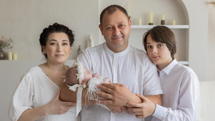 Împlinite! Top-ul vedetelor autohtone care au parte de bucurie dublă, fiind părinți atât de fete, cât și de băieți - FOTO Împlinite! Top-ul vedetelor autohtone care au parte de bucurie dublă, fiind părinți atât de fete, cât și de băieți - FOTO