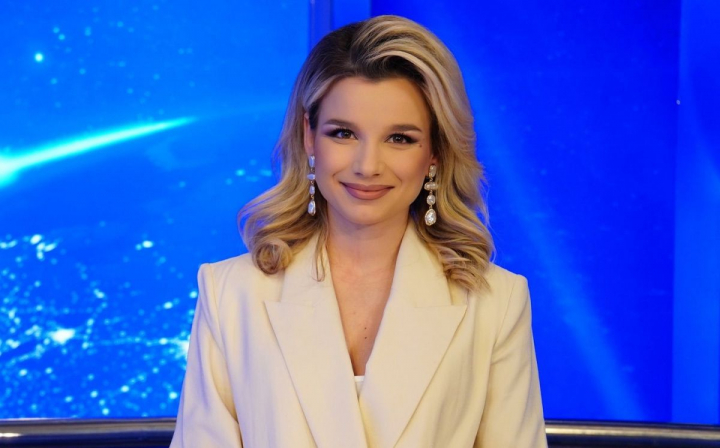 Daniela Andreev - pe ultima sută de metri până la naștere! Cum se simte prezentatoarea Pro TV - VIDEO
Daniela Andreev - pe ultima sută de metri până la naștere! Cum se simte prezentatoarea Pro TV - VIDEO