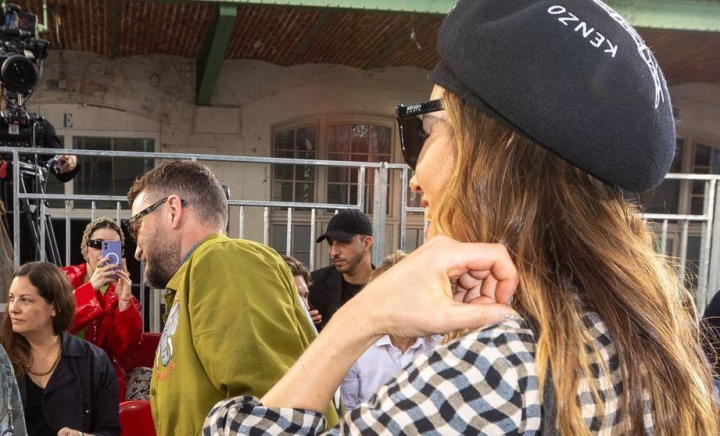 I-a dat un ultimatum soțului, la 13 ani de la nuntă. Ar fi despărțirea anului în showbiz I-a dat un ultimatum soțului, la 13 ani de la nuntă. Ar fi despărțirea anului în showbiz