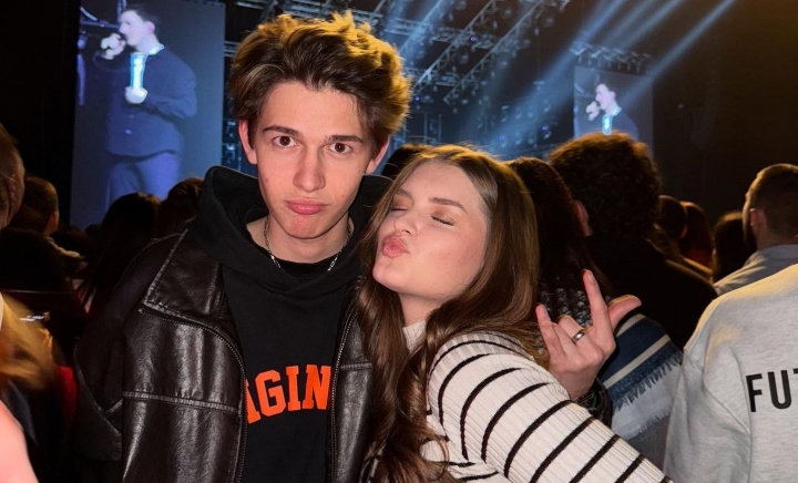 Pe jos de la Chișinău spre București! Fiica Cristinei Scarlat și iubitul ei au pornit într-o adevărată aventură. Ce i-a motivat să parcurgă acest drum - FOTO/VIDEO Pe jos de la Chișinău spre București! Fiica Cristinei Scarlat și iubitul ei au pornit într-o adevărată aventură. Ce i-a motivat să parcurgă acest drum - FOTO/VIDEO