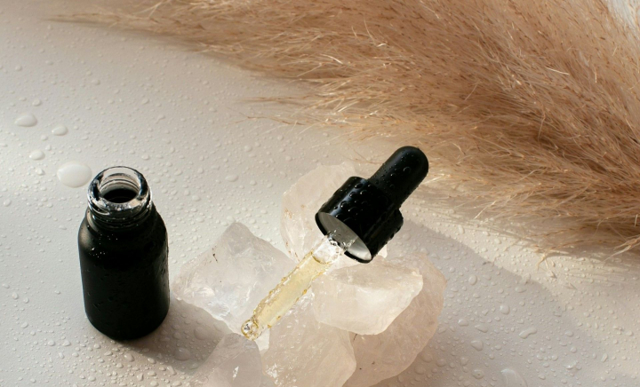 Cum să folosești uleiurile esențiale în viața de zi cu zi? Cum să folosești uleiurile esențiale în viața de zi cu zi?