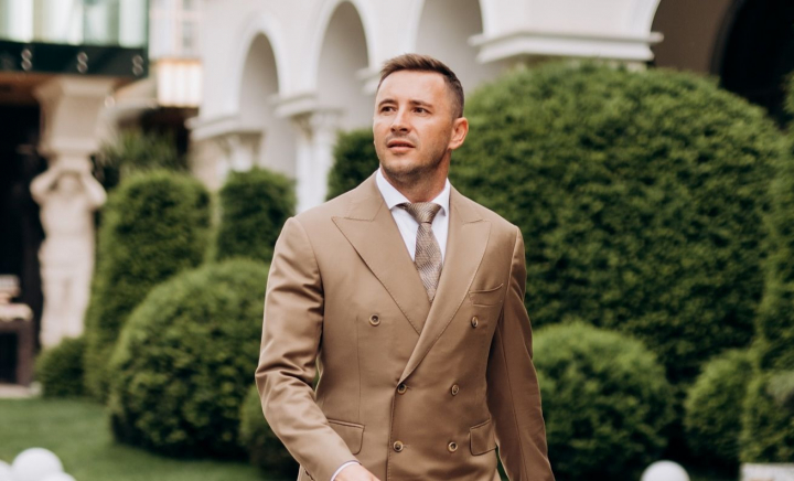 Bunicul lui Emilian Crețu a fost ucis în propria casă! Actorul a povestit pentru prima dată despre cele întâmplate în urmă cu peste 30 de ani: „Bunelul era principal pe...” - VIDEO