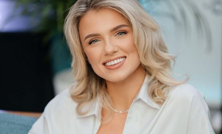 Olga Manciu - schimbare radicală de look de ziua ei de naștere! Internauții au rămas fără cuvinte - VIDEO Olga Manciu - schimbare radicală de look de ziua ei de naștere! Internauții au rămas fără cuvinte - VIDEO