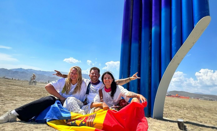 Identitatea noastră culturală pe scena mondială! Un grup de moldoveni au sculptat „Naiul Viitorului” la un festival în Statele Unite - FOTO Identitatea noastră culturală pe scena mondială! Un grup de moldoveni au sculptat „Naiul Viitorului” la un festival în Statele Unite - FOTO