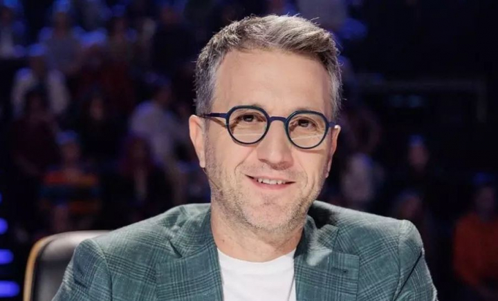 Andi Moisescu şi Olivia Steer ar fi divorțat după 22 de ani de căsnicie. Prima reacție a juratului „Românii au talent”: „Hai să vedem asta” Andi Moisescu şi Olivia Steer ar fi divorțat după 22 de ani de căsnicie. Prima reacție a juratului „Românii au talent”: „Hai să vedem asta”
