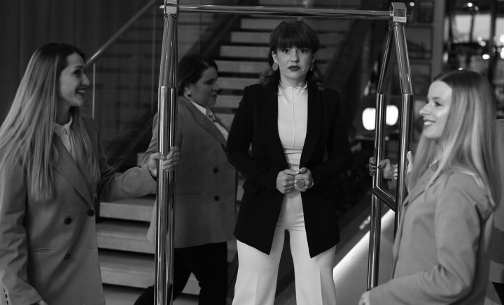 Organizatoarea de evenimente, Alina Ciobanu, a aflat vestea cutremurătoare chiar în timpul unei nunți: „Am fost sunată... mi-au spus că tata nu mai este” - VIDEO Organizatoarea de evenimente, Alina Ciobanu, a aflat vestea cutremurătoare chiar în timpul unei nunți: „Am fost sunată... mi-au spus că tata nu mai este” - VIDEO