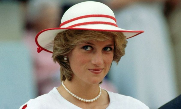 Ultimele cuvinte ale Prințesei Diana. Ce l-ar fi întrebat pe un pompier Ultimele cuvinte ale Prințesei Diana. Ce l-ar fi întrebat pe un pompier