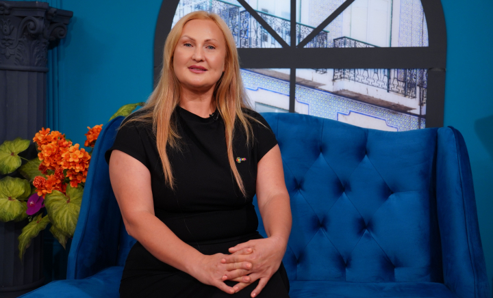 A lăsat halatul alb pentru lumea poveștilor! După mai bine de un deceniu în medicină, Inesa Tăutu a fondat o editură pentru copii - VIDEO
A lăsat halatul alb pentru lumea poveștilor! După mai bine de un deceniu în medicină, Inesa Tăutu a fondat o editură pentru copii - VIDEO