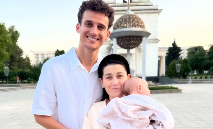 A fost sau nu prezent Gabriel Nebunu când a născut Victoria Roșca? Actrița vorbește pentru prima dată despre acest subiect: „Am primit critică, dar n-am stat să explic” - VIDEO A fost sau nu prezent Gabriel Nebunu când a născut Victoria Roșca? Actrița vorbește pentru prima dată despre acest subiect: „Am primit critică, dar n-am stat să explic” - VIDEO