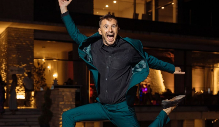 Sar din nou scântei între Emilian Crețu și Ionel Istrati? Cum a răspuns interpretul la o glumă de-a actorului: „Nu înțeleg dacă e sarcasm sau...” - VIDEO Sar din nou scântei între Emilian Crețu și Ionel Istrati? Cum a răspuns interpretul la o glumă de-a actorului: „Nu înțeleg dacă e sarcasm sau...” - VIDEO