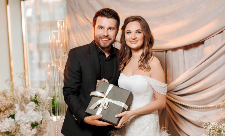 Pro TV Chișinău a împlinit 26 de ani! Ce urări au transmis vedetele de la noi, dar și care sunt cele mai frumoase amintiri legate de postul de televiziune: „Am crescut cu voi” - VIDEO
Pro TV Chișinău a împlinit 26 de ani! Ce urări au transmis vedetele de la noi, dar și care sunt cele mai frumoase amintiri legate de postul de televiziune: „Am crescut cu voi” - VIDEO