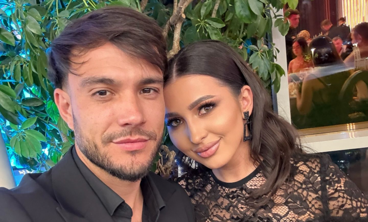 Laurenția Coptileț - cerută în căsătorie după doar câteva luni de relație. Unde a avut loc cererea și cât de special a fost momentul: „Sunt eu normal? Nu, nu sunt normal, pentru că iubesc” - VIDEO Laurenția Coptileț - cerută în căsătorie după doar câteva luni de relație. Unde a avut loc cererea și cât de special a fost momentul: „Sunt eu normal? Nu, nu sunt normal, pentru că iubesc” - VIDEO