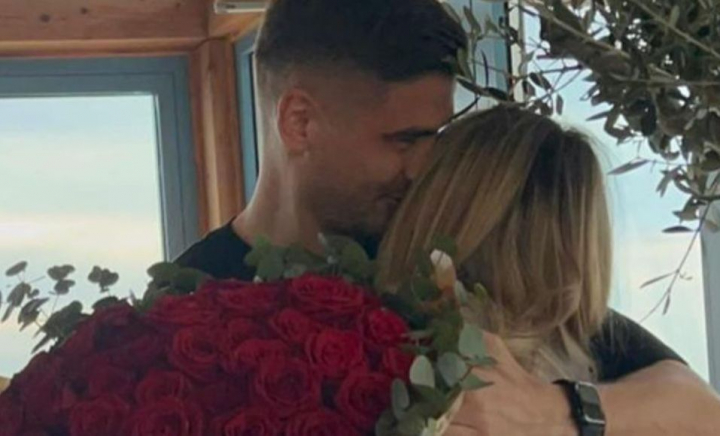 Divorțul care a zguduit showbizul din temelii! Celebrul cuplu și-a spus „adio” la 3 luni de la nuntă: „O chestie peste care n-a putut să treacă...”
Divorțul care a zguduit showbizul din temelii! Celebrul cuplu și-a spus „adio” la 3 luni de la nuntă: „O chestie peste care n-a putut să treacă...”