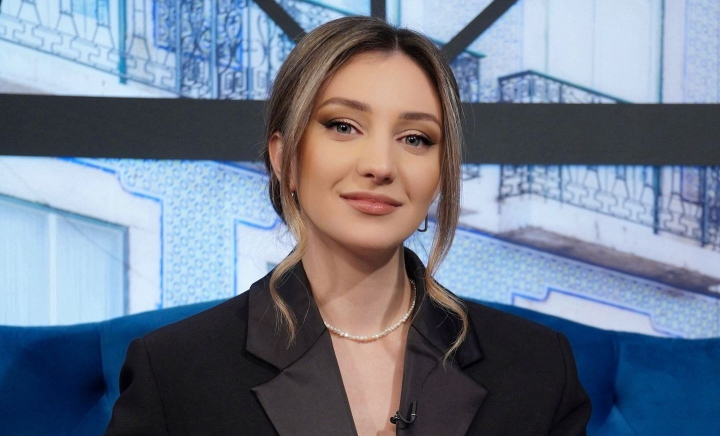 Iată cum și-a petrecut vara Iuliana Maranciuc! Unde și cu cine a fost în vacanță - VIDEO Iată cum și-a petrecut vara Iuliana Maranciuc! Unde și cu cine a fost în vacanță - VIDEO