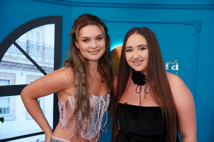 Au fost provocate în direct! Cine dintre Valeria Marcu și Valeria Pasha „are posterele lui Ionel Istrati în cameră”, dar și cine „ar găti o cină pentru Roman Burlaca” - VIDEO Au fost provocate în direct! Cine dintre Valeria Marcu și Valeria Pasha „are posterele lui Ionel Istrati în cameră”, dar și cine „ar găti o cină pentru Roman Burlaca” - VIDEO