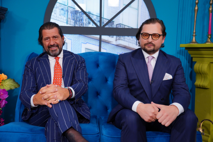 Lecții de stil masculin de la maeștrii modei! Cum redefinim eleganța prin haine făcute la comandă, află de la Alexandru Cornițel, fondator Sandro Livv, și Damiano Annunziato, director Le mani di Napoli - VIDEO Lecții de stil masculin de la maeștrii modei! Cum redefinim eleganța prin haine făcute la comandă, află de la Alexandru Cornițel, fondator Sandro Livv, și Damiano Annunziato, director Le mani di Napoli - VIDEO