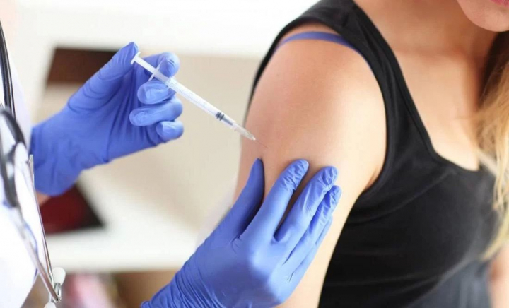 Ești alergic la polenul de ambrozie? Soluția - imunoterapia, o metodă de tratament care acționează asupra cauzei alergiei, nu doar asupra simptomelor - VIDEO Ești alergic la polenul de ambrozie? Soluția - imunoterapia, o metodă de tratament care acționează asupra cauzei alergiei, nu doar asupra simptomelor - VIDEO