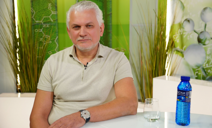 Deși este medic ortoped-traumatolog, are o pasiune aparte pentru motoare. Viorel Vetrilă: „Ești doar tu, motocicleta și vântul” - VIDEO Deși este medic ortoped-traumatolog, are o pasiune aparte pentru motoare. Viorel Vetrilă: „Ești doar tu, motocicleta și vântul” - VIDEO