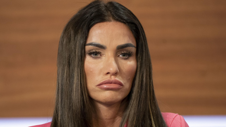 Cum arată Katie Price după cele mai recente intervenții estetice, de 10 mii de lire sterline. Cum au surprins-o paparazzii - FOTO Cum arată Katie Price după cele mai recente intervenții estetice, de 10 mii de lire sterline. Cum au surprins-o paparazzii - FOTO