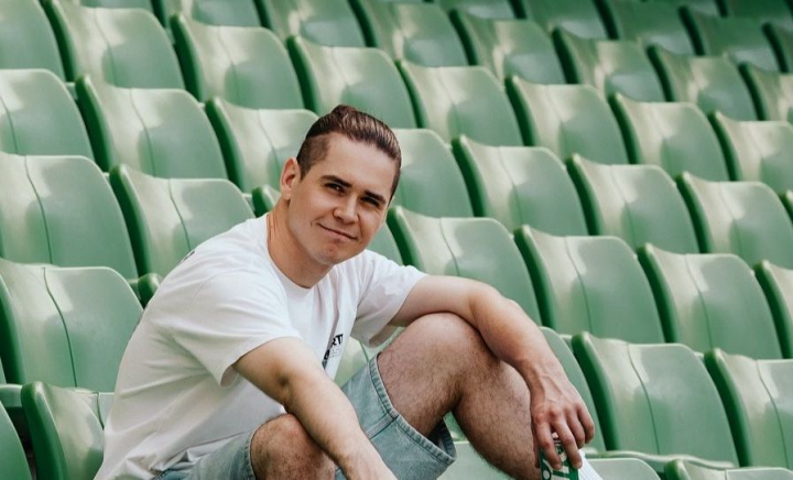 Satoshi vrea să spună „adio” vieții de burlac! Interpretul intenționează să se căsătorească în următorii trei ani - VIDEO Satoshi vrea să spună „adio” vieții de burlac! Interpretul intenționează să se căsătorească în următorii trei ani - VIDEO