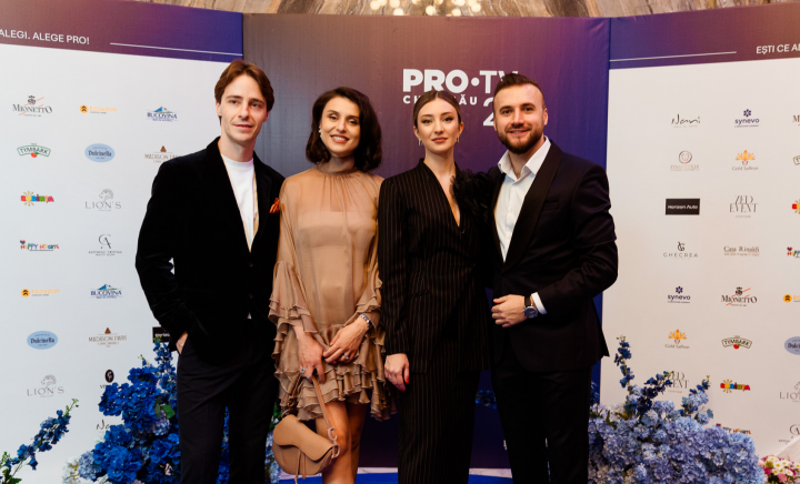 Mereu împreună! Cât de bine s-au asortat cu ținutele cuplurile de la evenimentul aniversar marca Pro TV Chișinău - GALERIE FOTO
